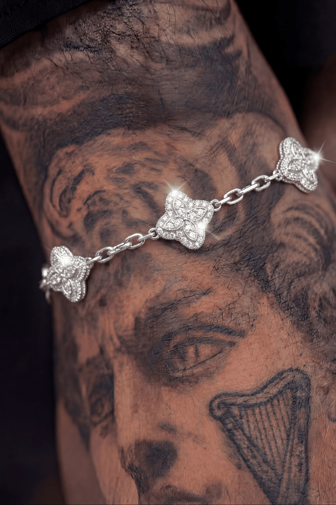 Bracciale infinity clover
