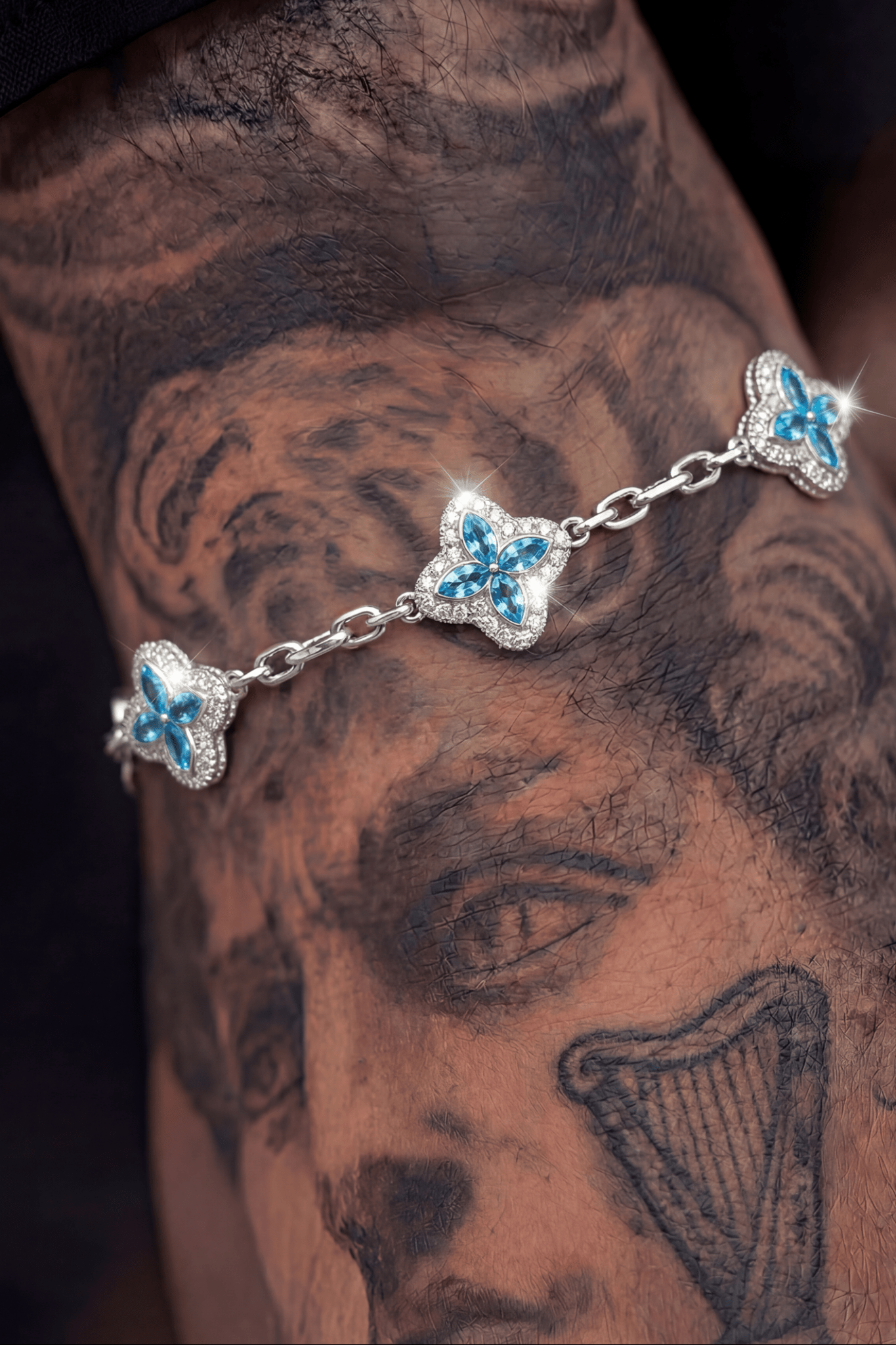 Bracciale infinity clover