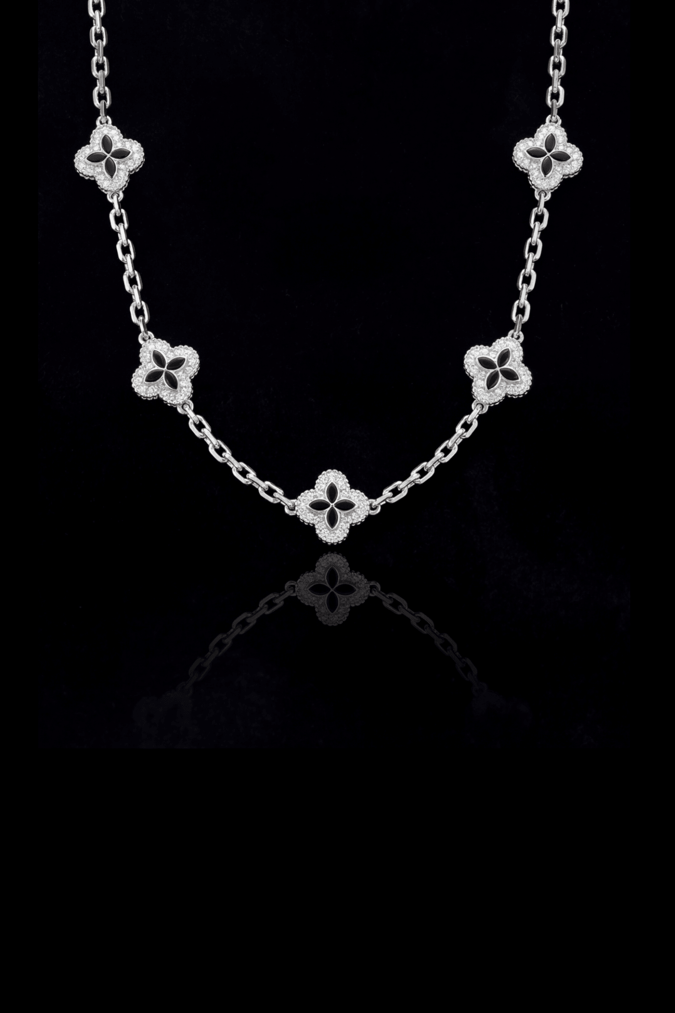 Collana infinity clover